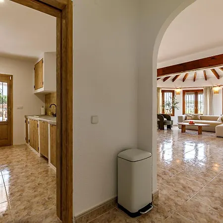 Bajo El Sol Villa *
